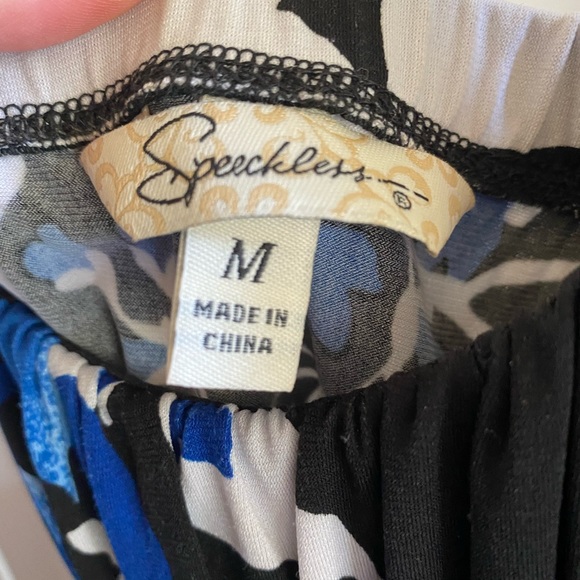 Formal Knee length dress (Prom / homecoming / wedding) - Picture 3 of 6